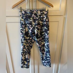 Multicolored Leggings primarily in Navy.